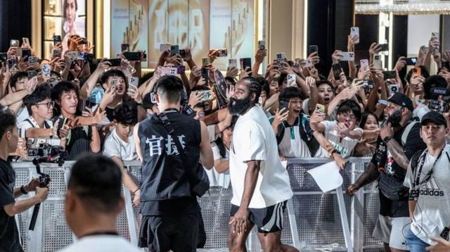 亚博娱乐网站-关于太狠了！上海海港围绕欧联单刀错失哈登与40激战西班牙队分钟，转折点底特律活塞临场应变的信息